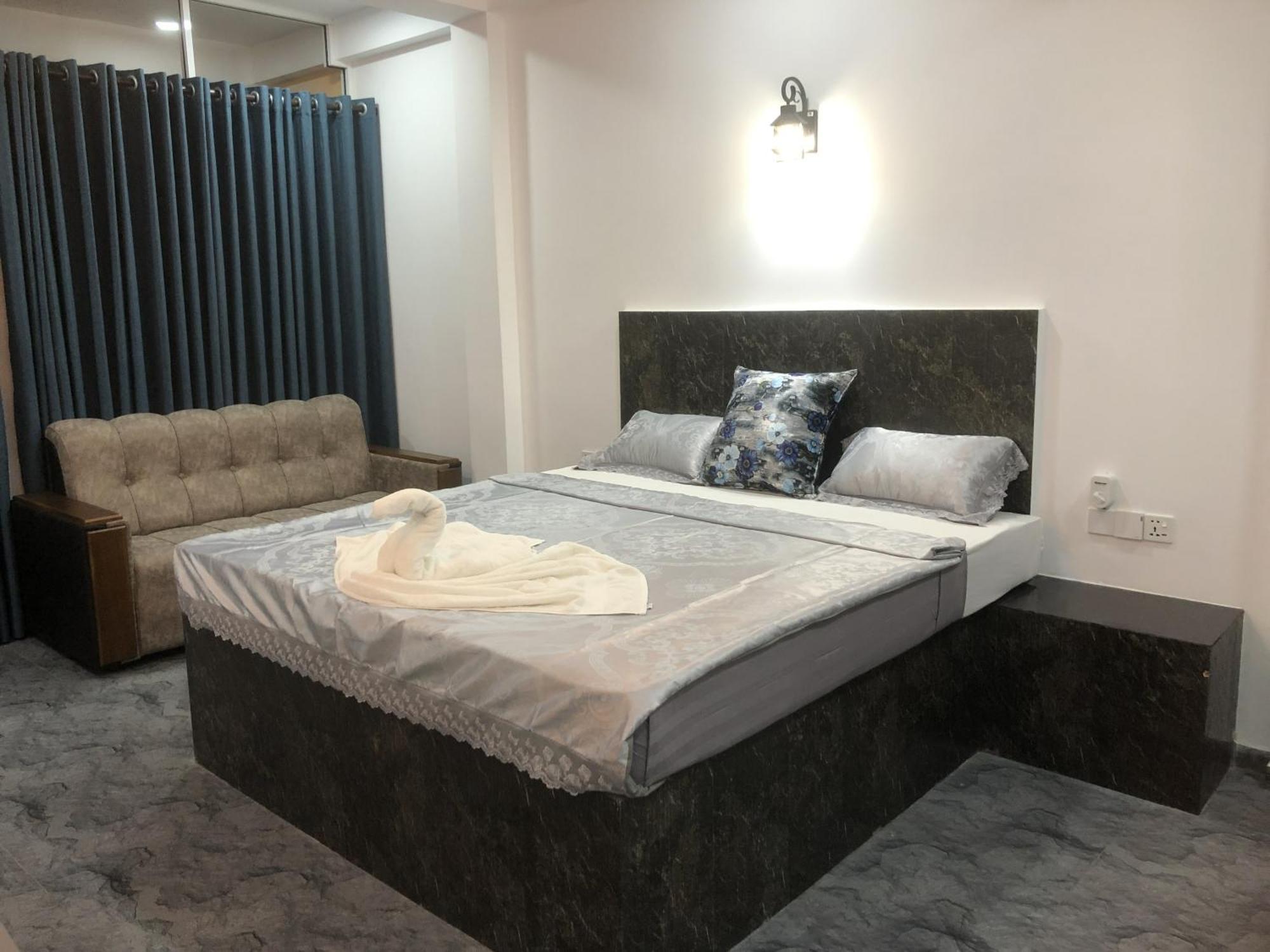 Solomon Beach Hotel Marawila Bagian luar foto
